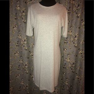 **BRAND NEW** Short Sleeve Midi Dress